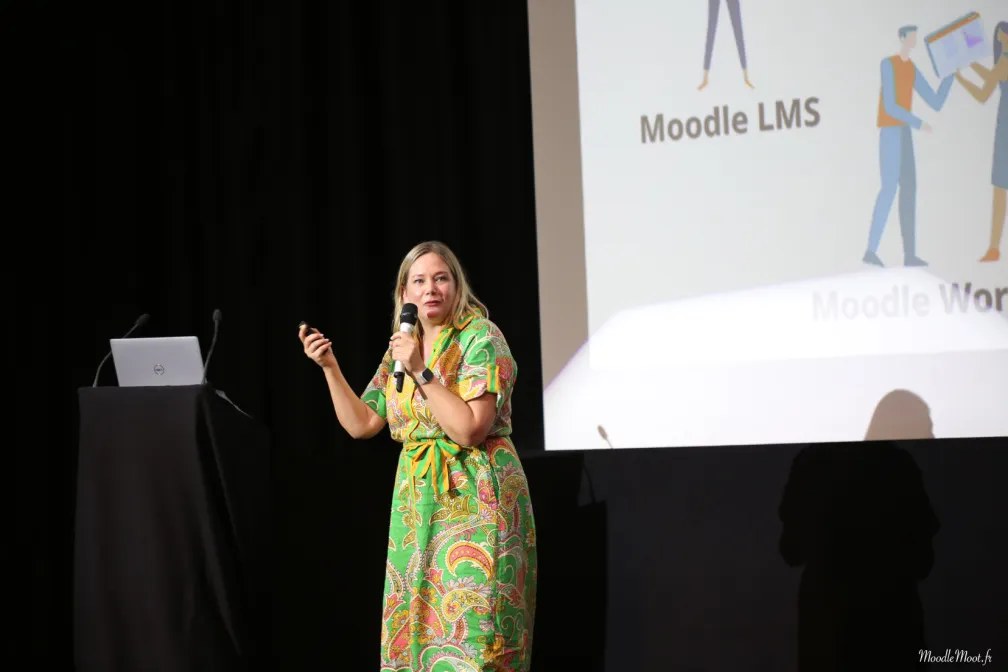Marie Achour, Global Head of Product lors du Moodle Moot 2024
